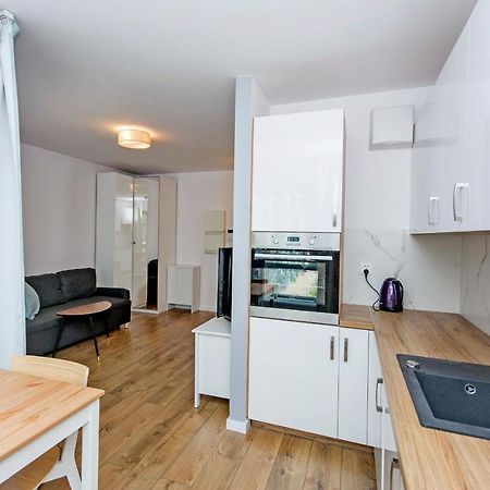 Awanport Rentyear Apartments 그디니아 외부 사진