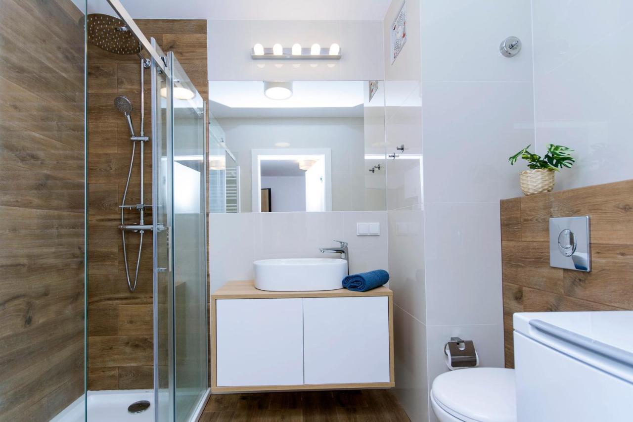 Awanport Rentyear Apartments 그디니아 외부 사진